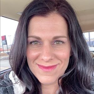 Meet your Posher, Ashlie